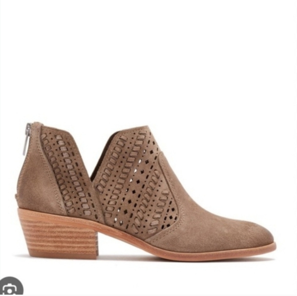 Pointed Toe Suede Western Ankle Booties Y2K Cowgirl Chic Trend Viral Boho Boots